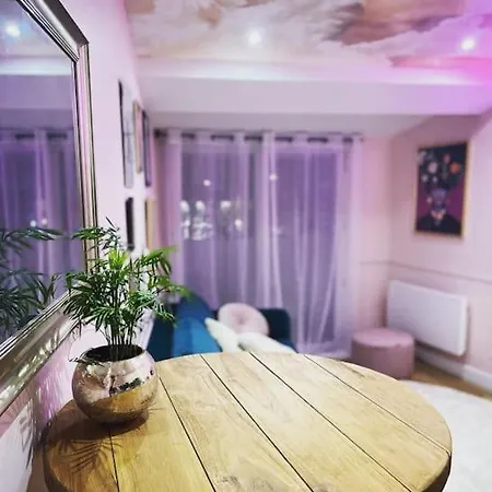 La De L'oie - Cosy - Metro Lejlighed *